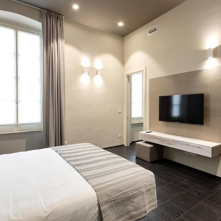 Salina Luxury Suites ปาร์มา ภายนอก รูปภาพ