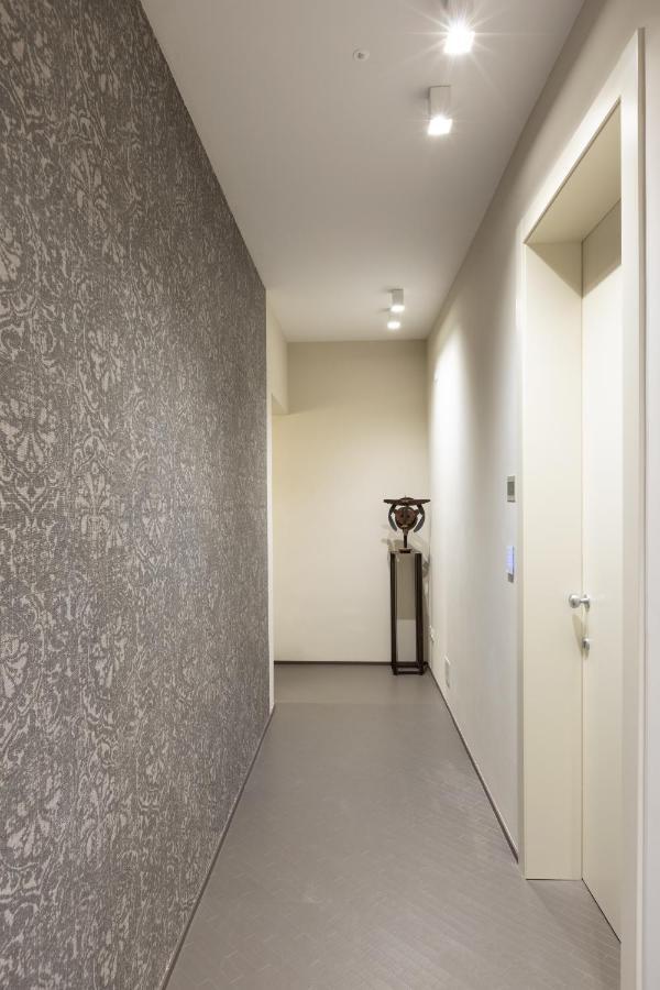 Salina Luxury Suites ปาร์มา ภายนอก รูปภาพ