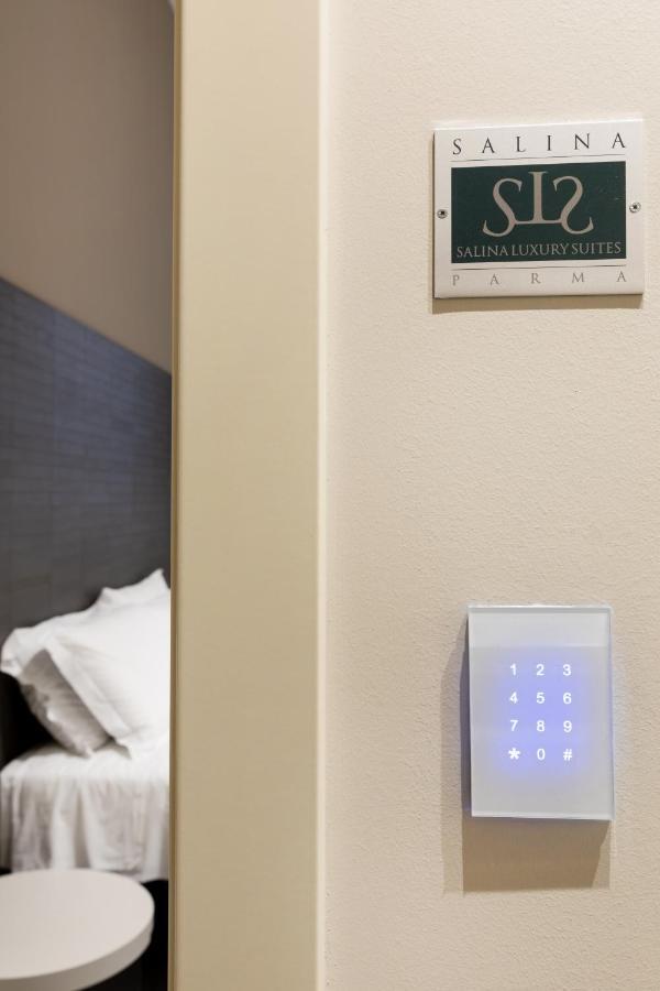 Salina Luxury Suites ปาร์มา ภายนอก รูปภาพ